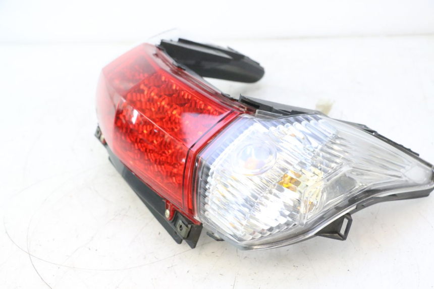 photo de Luz traseira RAZZO STEED 125 (2012 - 2018) - Detalhes característicos