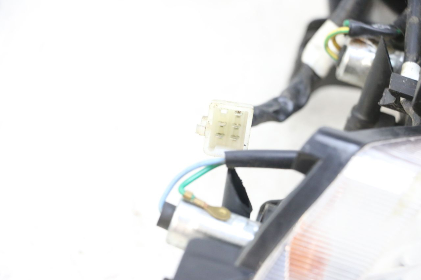 photo de Luz traseira PEUGEOT STREETZONE 2T 50 (2014 - 2019) - Zoom do estado de desgaste