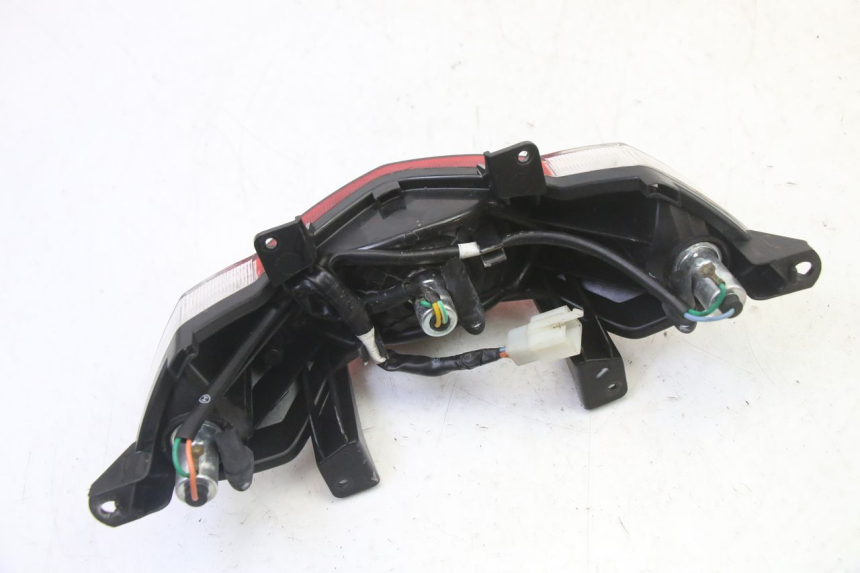 photo de Luz traseira PEUGEOT STREETZONE I 2T 50 (2018 - 2020) - Estado da superfície