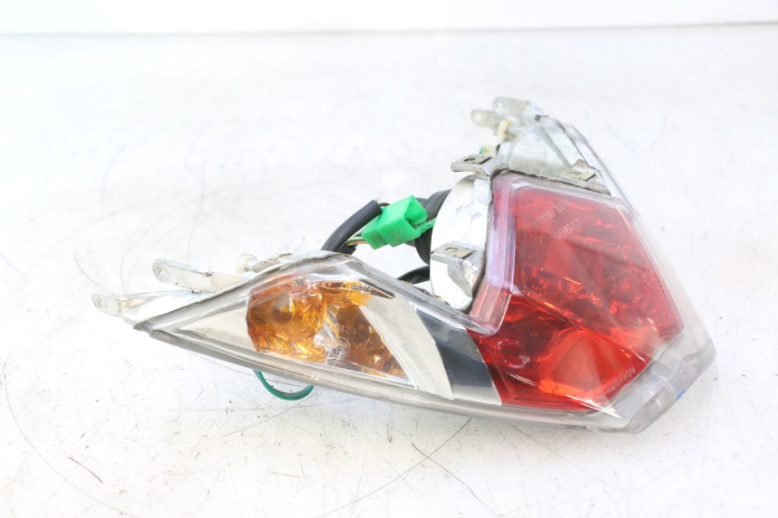 photo de LUZ TRASEIRA KYMCO SUPER 8 2T 50 (2007 - 2013) - Vista principal