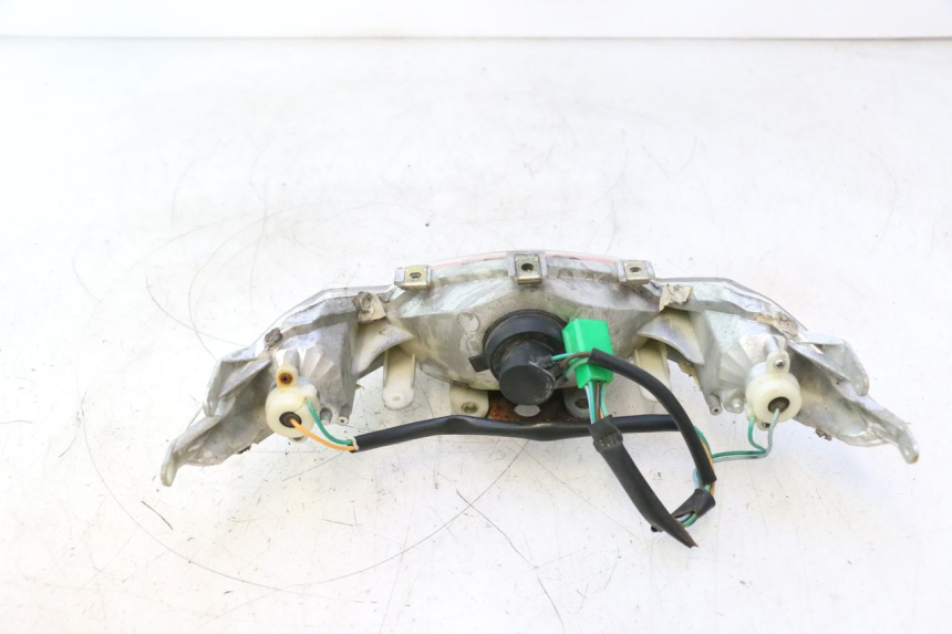 photo de LUZ TRASEIRA KYMCO SUPER 8 2T 50 (2007 - 2013) - Outro ângulo de visão