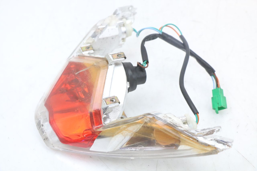 photo de Luz traseira KYMCO SUPER 8 4T 50 (2018 - 2020) - Zoom do estado de desgaste