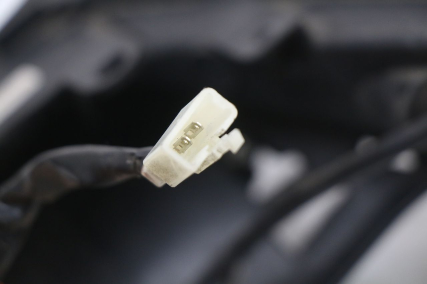 photo de Luz traseira KYMCO SUPER 8 4T 50 (2021 - 2024) - Estado da superfície