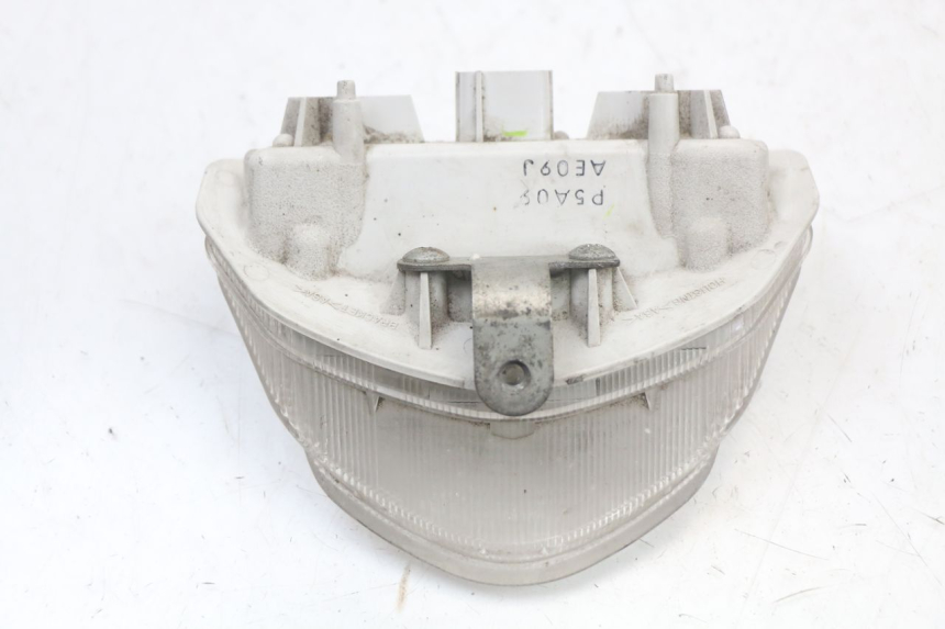 photo de Luz traseira SUZUKI GSR 750 (2011 - 2017) - Ampliação técnica