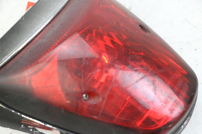 photo de Luz traseira SYM FIDDLE 3 III 50 (2014 - 2020) - Estado da superfície
