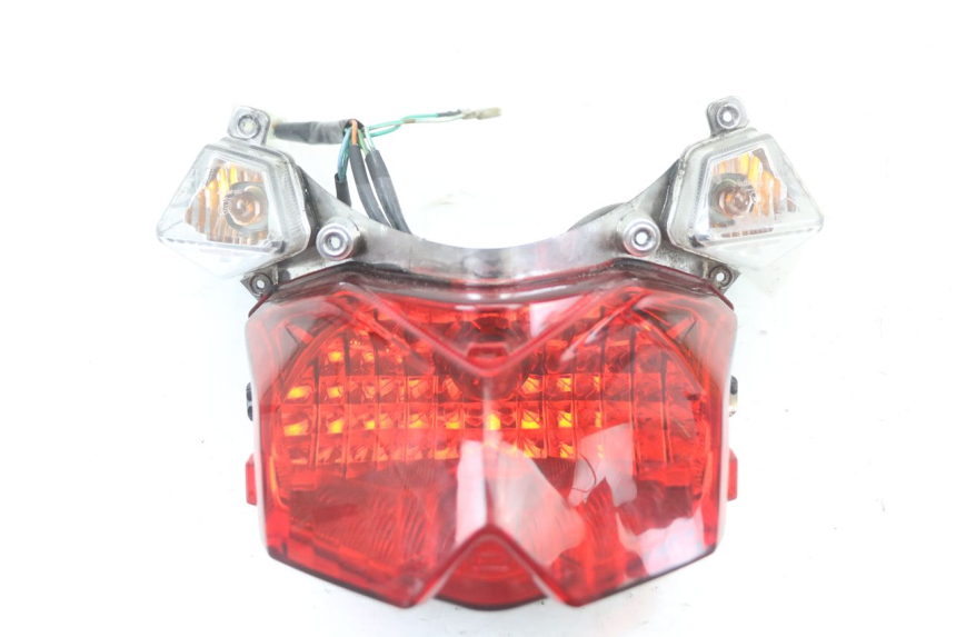 photo de Luz traseira SYM ORBIT III 3 4T 50 (2018 - 2021) - Vista principal