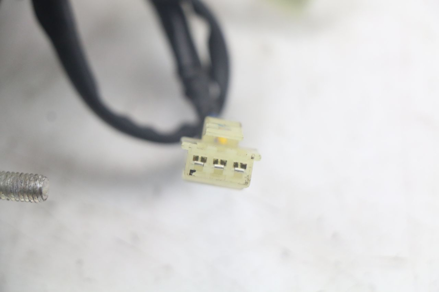 photo de Luz traseira YAMAHA TDM ABS 900 (2002 - 2014) - Estado da superfície