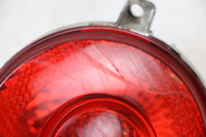 photo de Luz traseira NECO TEMPO 4T 50 (2022 - 2026) - Zoom do estado de desgaste