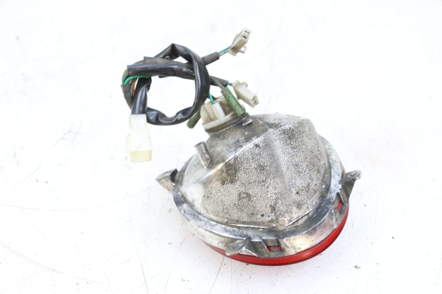 photo de Luz traseira NECO TEMPO 4T 50 (2022 - 2026) - Pontos de fixação