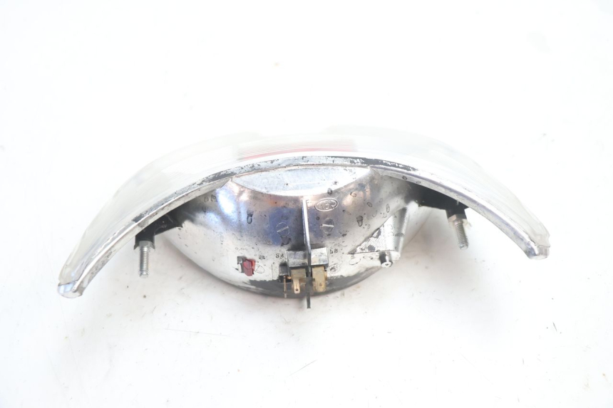 photo de Luz traseira PEUGEOT TREKKER TKR 50 (2005 - 2014) - Zoom do estado de desgaste