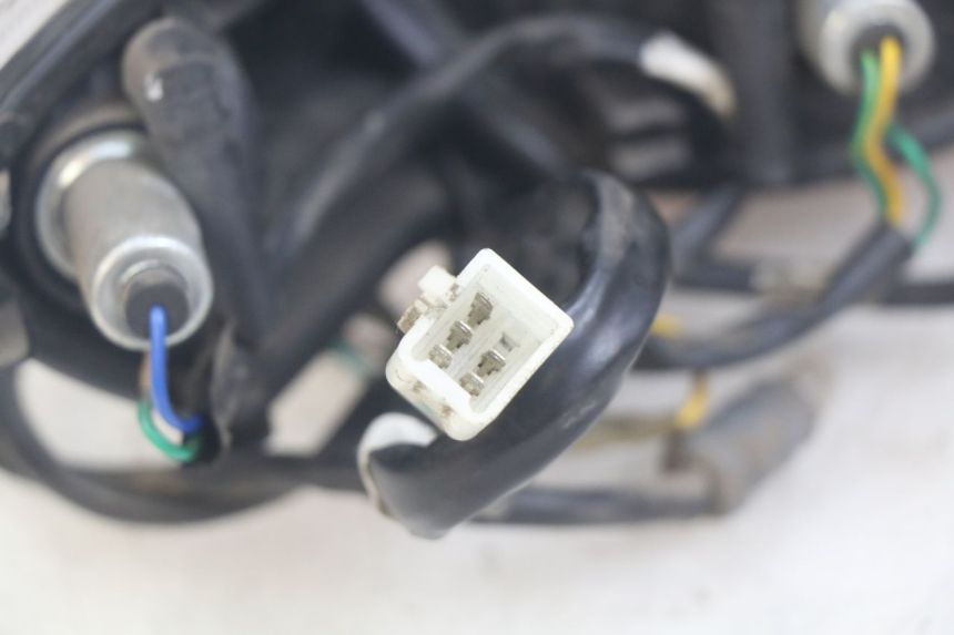 photo de Luz traseira PEUGEOT TWEET 4T 50 (2018 - 2022) - Ampliação técnica