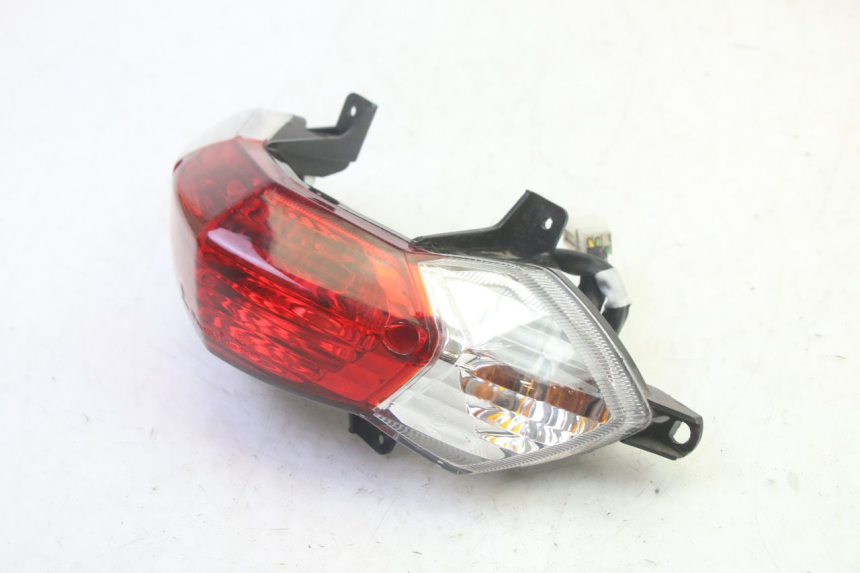 photo de Luz traseira PEUGEOT TWEET PRO EFI 4T 50 (2021 - 2022) - Zoom do estado de desgaste