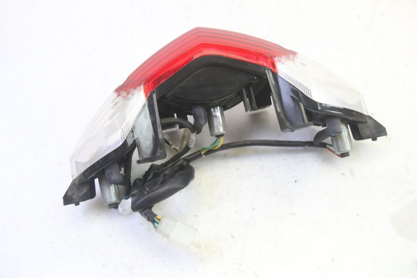 photo de Luz traseira PEUGEOT TWEET PRO EFI 4T 50 (2021 - 2022) - Outro ângulo de visão