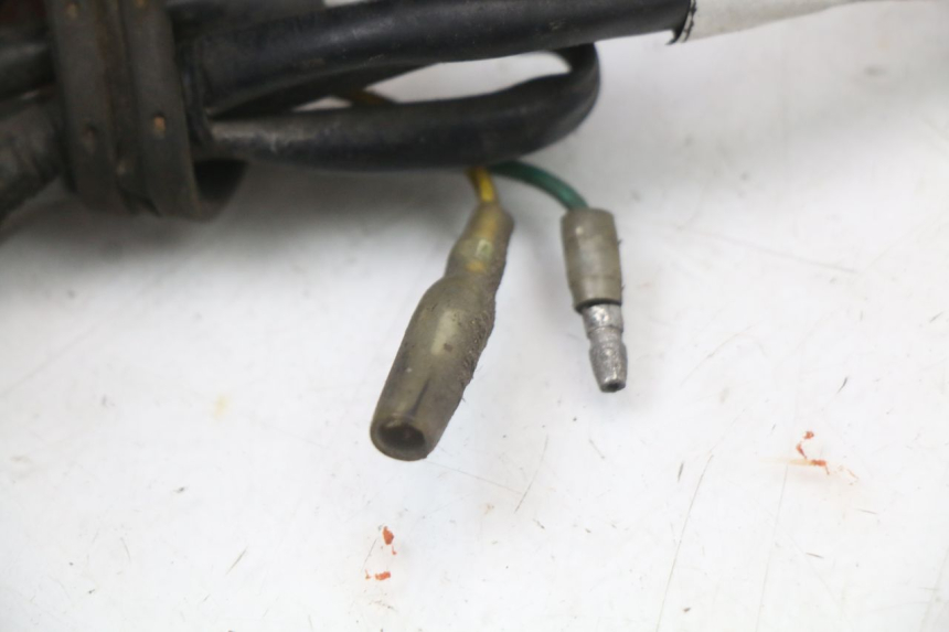 photo de Luz traseira PEUGEOT TWEET 125 (2018 - 2021) - Estado da superfície