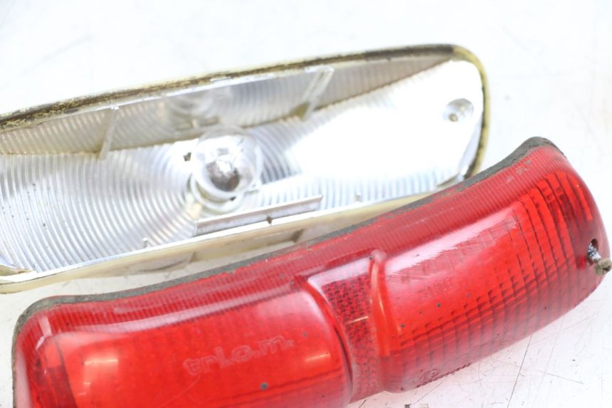 photo de Luz traseira PIAGGIO TYPHOON 80 (1994 - 1997) - Detalhe da peça