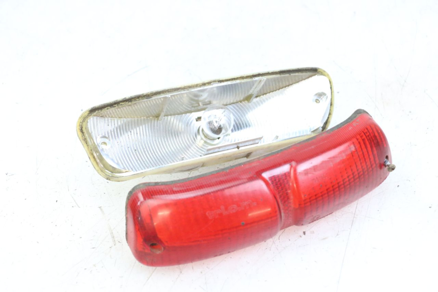 photo de Luz traseira PIAGGIO TYPHOON 80 (1994 - 1997) - Outro ângulo de visão