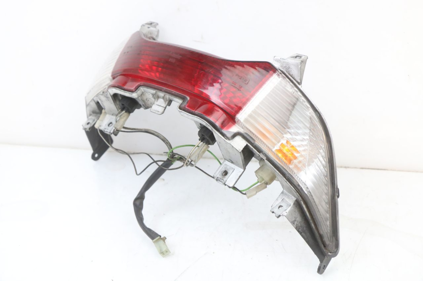 photo de Luz traseira SUZUKI UH BURGMAN 125 (2002 - 2006) - Zoom do estado de desgaste