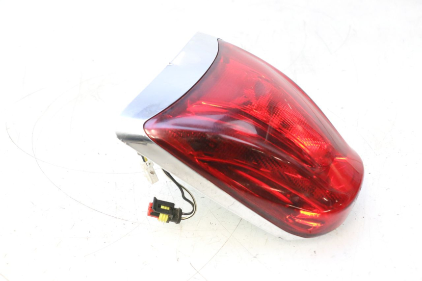 photo de Luz traseira PIAGGIO VESPA PRIMAVERA 2T 50 (2013 - 2018) - Detalhe da peça