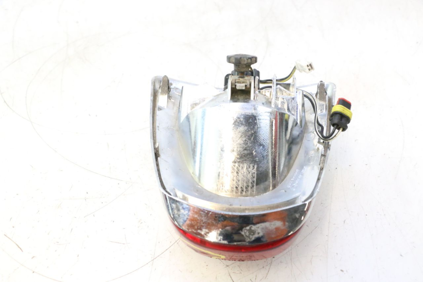 photo de Luz traseira PIAGGIO VESPA PRIMAVERA 2T 50 (2013 - 2018) - Estado da superfície