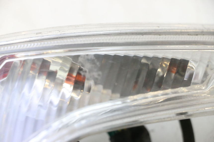 photo de Luz traseira PEUGEOT VIVACITY NEW 2T 50 (2008 - 2017) - Detalhes característicos