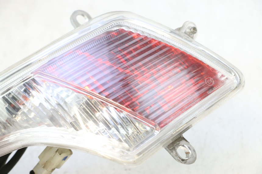 photo de Luz traseira PEUGEOT VIVACITY NEW 2T 50 (2008 - 2017) - Peça verificada