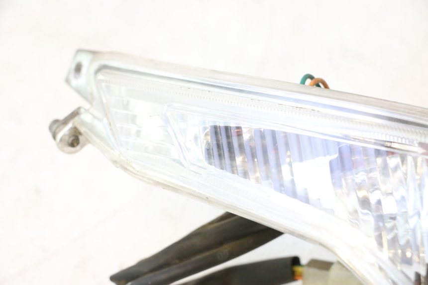 photo de Luz traseira PEUGEOT VIVACITY NEW 2T 50 (2008 - 2017) - Marcações e referências