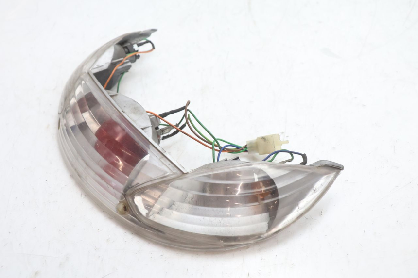 photo de Luz traseira PEUGEOT VIVACITY 50 (1998 - 2003) - Zoom do estado de desgaste