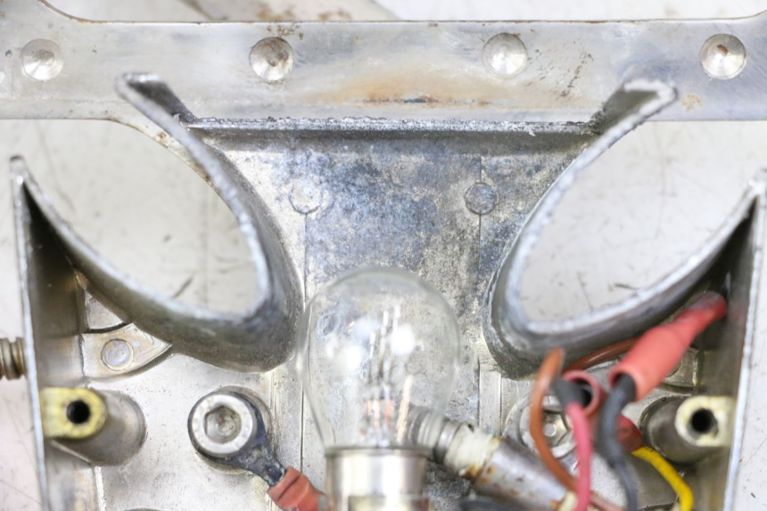 photo de Luz traseira HONDA VT C2 SHADOW 750 (1997 - 2001) - Vista de perto