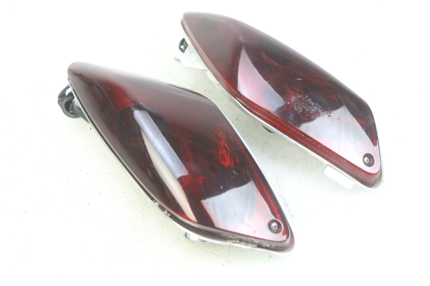 photo de Luz traseira YAMAHA XMAX X-MAX 125 (2006 - 2009) - Vista principal