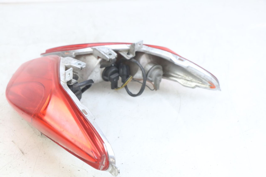 photo de Luz traseira YAMAHA X-MAX XMAX 125 (2010 - 2013) - Ampliação técnica