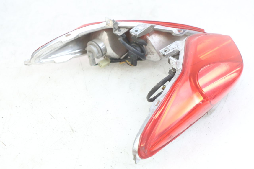 photo de Luz traseira YAMAHA X-MAX XMAX 125 (2010 - 2013) - Vista geral
