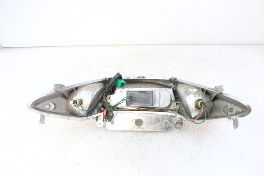 photo de Luz traseira KYMCO XCITING 500 (2007 - 2010) - Pontos de fixação