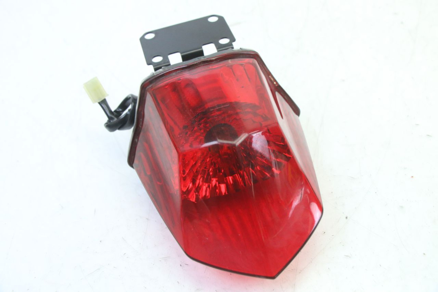 photo de Luz traseira YAMAHA XJ6 ABS 600 (2008 - 2016) - Zoom do estado de desgaste
