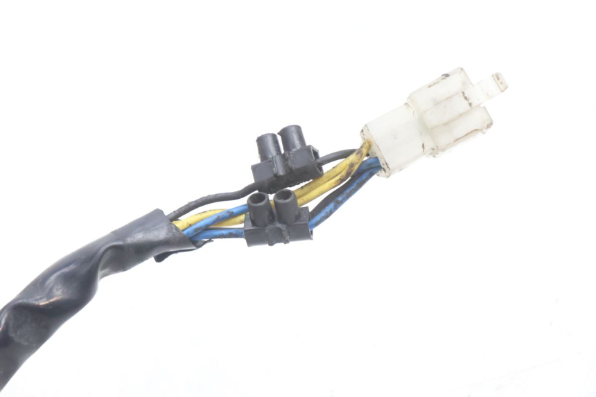 photo de LUZ TRASEIRA YAMAHA XJR 1300 (1998 - 2002) - Marcações e referências