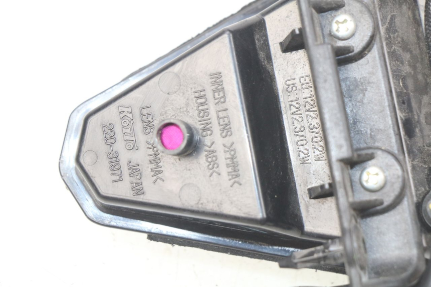 photo de Luz traseira YAMAHA XP T-MAX TMAX ABS 530 (2012 - 2015) - Detalhe da peça