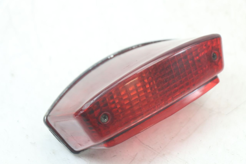 photo de Luz traseira PEUGEOT XP6 50 (1997 - 2003) - Detalhe da peça