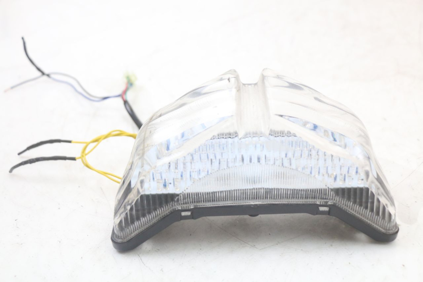 photo de Luz traseira YAMAHA FZ1 FAZER 1000 (2007 - 2009) - Vista principal