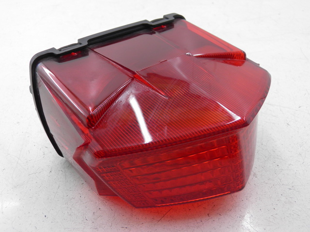 photo de Luz traseira YAMAHA TDM 900 (2004 - 2006) - Vista principal