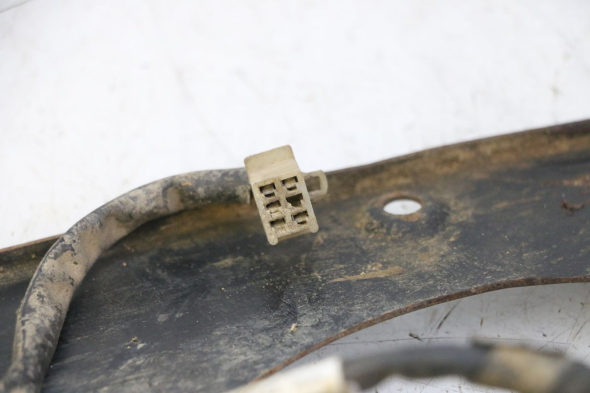 photo de Luz traseira YAMAHA YFM GRIZZLY 550 (2008 - 2015) - Outro ângulo de visão