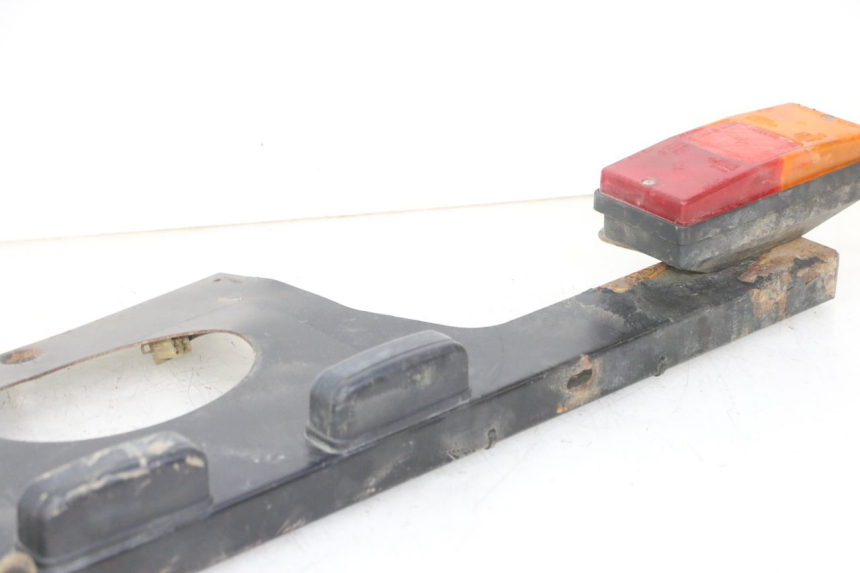 photo de Luz traseira YAMAHA YFM GRIZZLY 550 (2008 - 2015) - Peça verificada