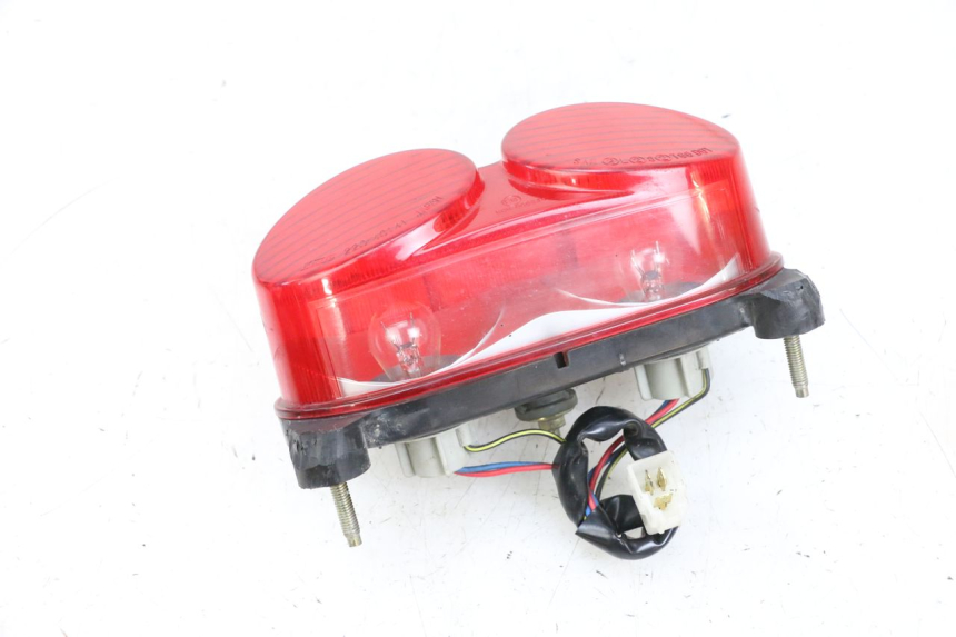 photo de Luz traseira KAWASAKI ZR 7 750 (1999 - 2004) - Outro ângulo de visão
