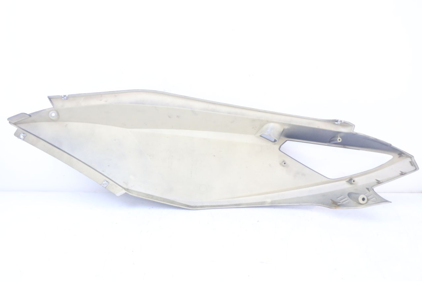 photo de LATERAL TRASEIRO DIREITO QUADRO 3D S 350 (2013 - 2018) - Pontos de fixação