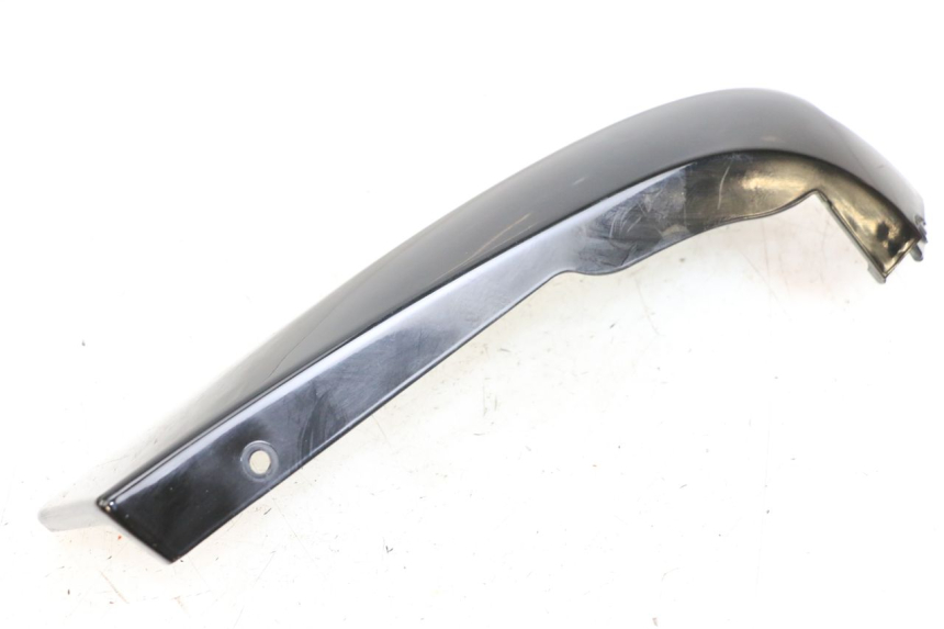 photo de LATERAL TRASEIRO DIREITO E-MAX 80L 1 (2011 - 2014) - Pontos de fixação