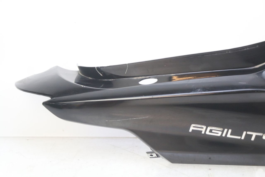 photo de LATERAL TRASEIRO DIREITO KYMCO AGILITY 16+ 4T 50 (2018 - 2023) - Detalhe da peça