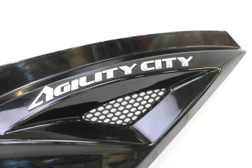 photo de FLANCO TRASEIRO DIREITO KYMCO AGILITY CITY 16P 125 (2015 - 2024) - Detalhe da peça