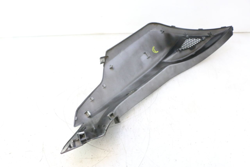 photo de FLANCO TRASEIRO DIREITO KYMCO AGILITY CITY 16P 125 (2015 - 2024) - Vista de perto