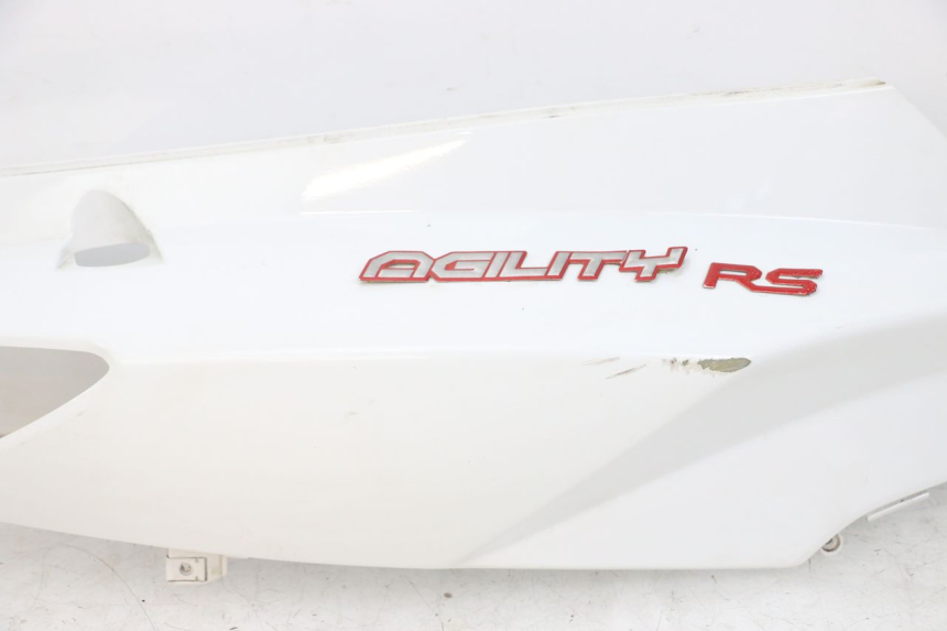 photo de LATERAL TRASEIRO DIREITO KYMCO AGILITY RS 4T 50 (2009 - 2013) - Detalhes característicos