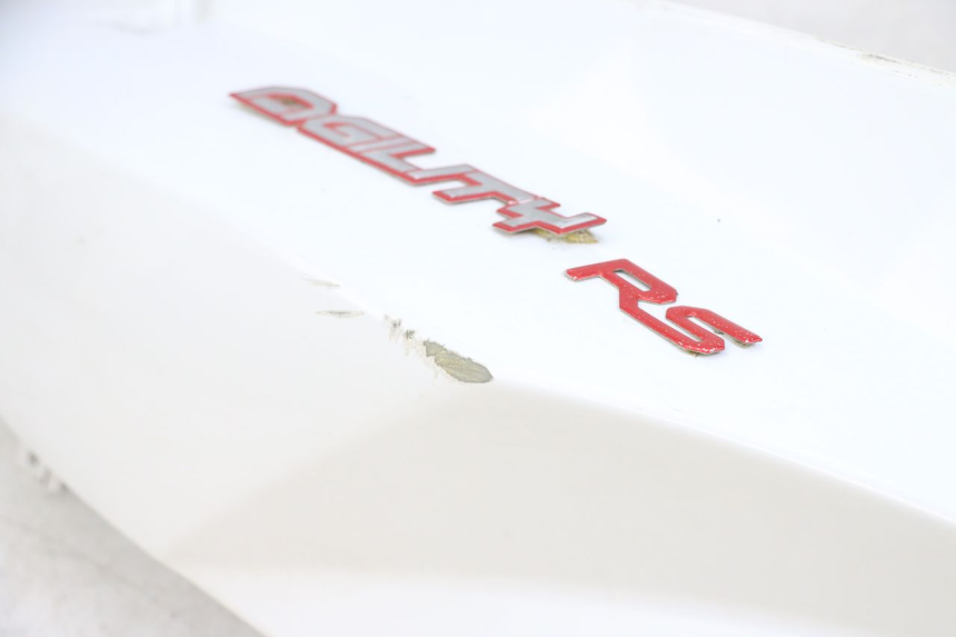 photo de LATERAL TRASEIRO DIREITO KYMCO AGILITY RS 4T 50 (2009 - 2013) - Pontos de fixação