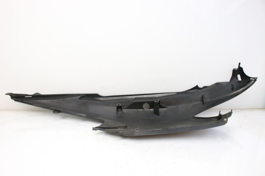 photo de LATERAL TRASEIRO DIREITO SUZUKI AN BURGMAN 400 (2006 - 2010) - Zoom do estado de desgaste
