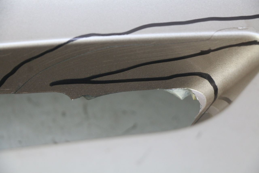 photo de LATERAL TRASEIRO DIREITO ECCITY ARTELEC 670 1 (2013 - 2017) - Estado da superfície